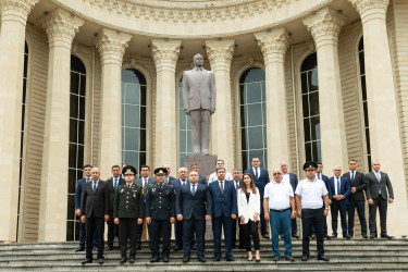 “Heydər Əliyev İli” çərçivəsində “Heydər Əliyev və Azərbaycan dili” mövzusunda tədbir keçirilib.