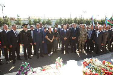 Vətən müharibəsi şəhidləri Məhərrəmli Fuad Füzuli oğlunun və baş leytenant  Məmmədov Cavad Səfiyar oğlunun ildönümü ilə əlaqədar Şəhidlərimizin  məzarları ziyarət edilib,