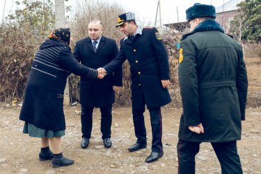 Kəlbəcər Rayon İcra Hakimiyyətinin başçısı Azər Qocayev Kəlbəcər rayonundan olan 20 Yanvar şəhidi Cabbarov Firuz Vəli oğlunun ailəsini ziyarət edib.