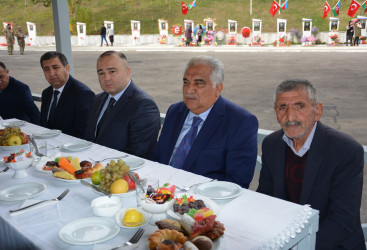 44 günlük Vətən müharibəsində şəhidlik zirvəsinə yüksəlmiş  Abdullayev Şəhriyar Kamil oğlunun ildönümü ilə əlaqədar olaraq məzarı ziyarət edilib.