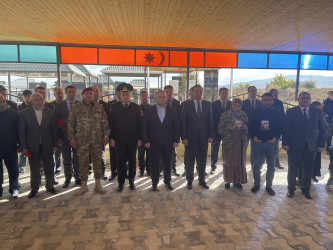 44 günlük Vətən müharibəsində şəhidlik zirvəsinə ucalmış Tağıyev Eşqin Asif oğlunun ikinci ildönümü ilə əlaqədar olaraq məzarı və ailəsi ziyarət edilib.