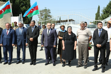 Vətən Müharibəsi şəhidi olan Bayramov Samir Elxan oğlunun doğum günü ilə bağlı anım mərasimi keçirilib