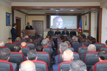 Müasir Azərbaycan dövlətinin memarı və qurucusu, xalqımızın ümummilli lideri Heydər Əliyevin vəfatının 20-ci Ildönümü Ilə Əlaqədar Kəlbəcər rayon İcra Hakimiyyətində Anım Mərasimi Keçirilib.